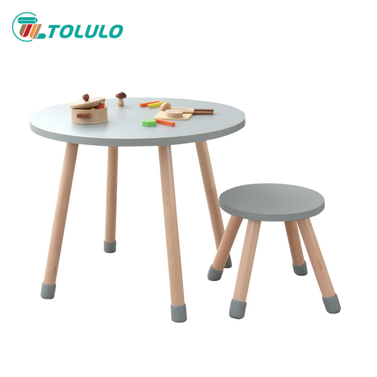 Table et chaise pour enfants